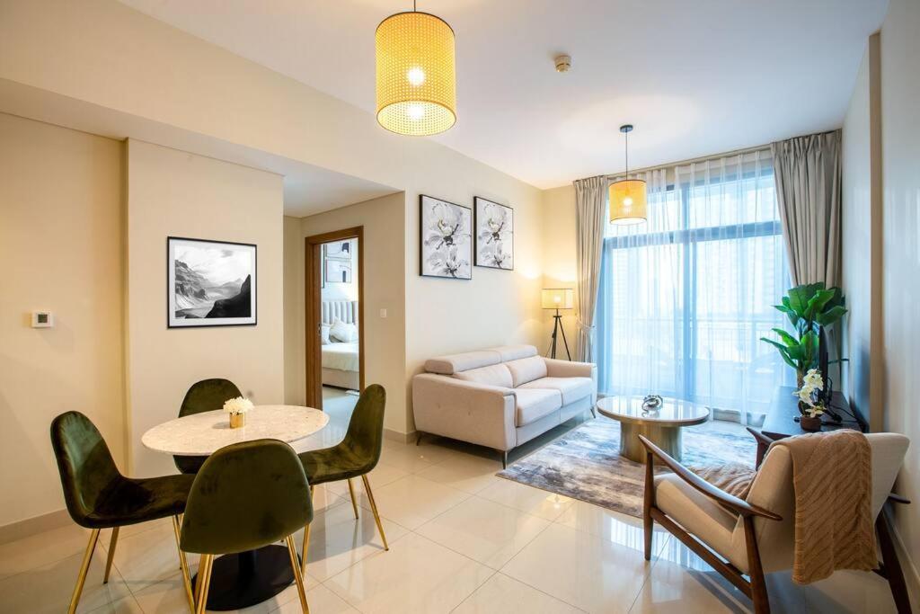 شقة Lux 1Br 2 Min To Burj Khalifa دبي المظهر الخارجي الصورة